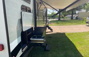 Fully Furnished, loaded RV-Bunkhouse!