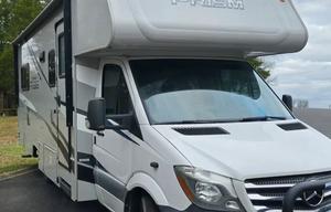 The Easy Escape | Sleeps 5 | BNA Pickup Available