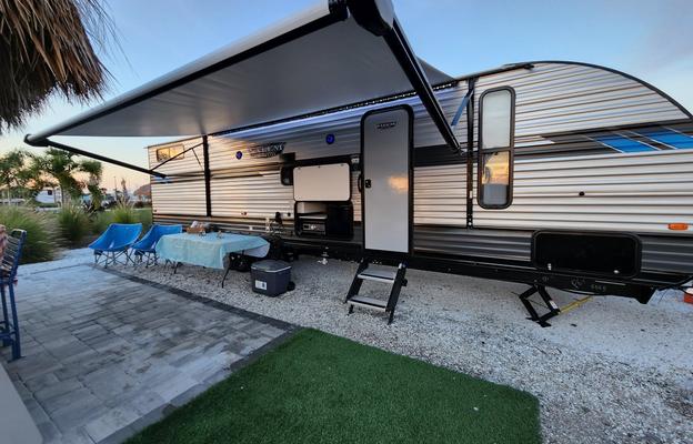 Glamping with Bunkhouse!