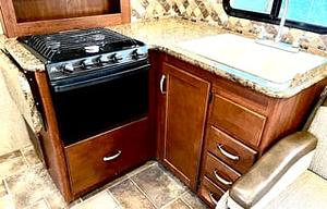 Bunk Floorplan Freedom Elite 30FE - Sleeps 8!