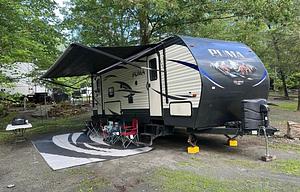 Wanderer-For Couples Who Love to Travel in Comfort