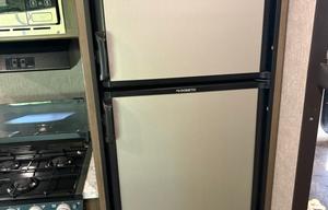 2019 Dutchmen RV Coleman Light 2405BH