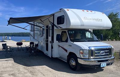 2016 Forest River RV Sunseeker 3100SS Ford