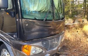 2007 Pace Arrow 38P RV rental photo 2