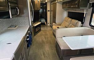 2020 Forest River GEORGETOWN  | SLEEPS 10 | 40′