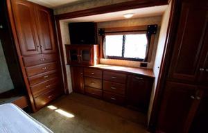 2011 Winnebago Adventurer 35P