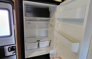 Clean & Comfy 2016 Coachmen Leprechaun 26DS