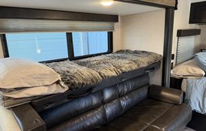 The Wandering Wolf 23 ft Black Label