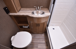 NO BURNINGMAN - NO DRIVING. GLAMPING AT ITS BEST! LUXURIOUS 2018 THOR A.C.E. MOTOR COACH W/ 2 BATHS, OUTDOOR TV, SLEEPS 8!