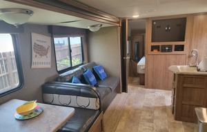 2018 Gulf Stream RV Kingsport Ultra Lite 279BH