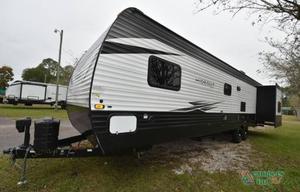 "The Hideout" - 2020 Keyston bunkhouse with 1.5 Bath