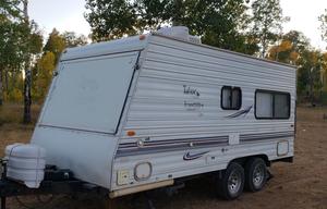 2002 Tahoe Lite Camper sleeps 4