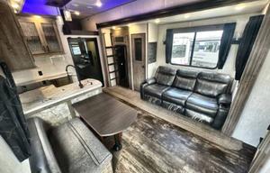 2021 Cherokee Wolf Pack 365PACK16 RV rental photo 28