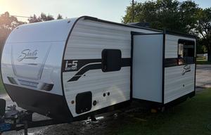 2025 Bunkhouse Sleeps 6 | Delivery Available