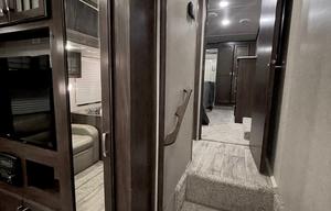 42ft Sundance 5th Wheel. Sleeps 10!