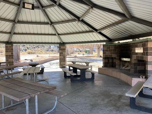 Rio Bravo Group Shelter Overnight, Loop: Rio Bravo