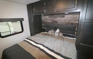 2021 Venture RV SportTrek 327VIK