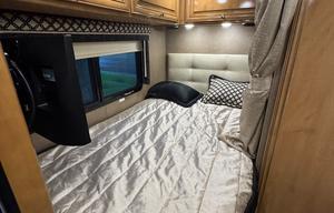 2018 Thor Motor Coach Siesta Sprinter 24SJ RV rental photo 8