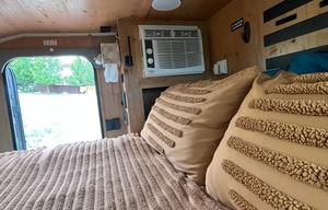 Cozy Offroad Camper with Tempur-Pedic Bed