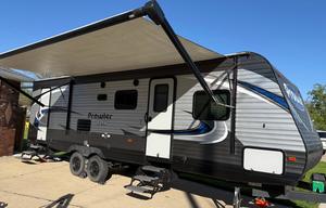 Ready Set Camp | Spacious Family RV Experience