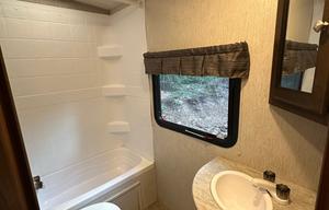 Family & Pet Friendly 28' Camper Near Campsites!