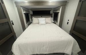 2023 Grand Design Solitude 380FL R