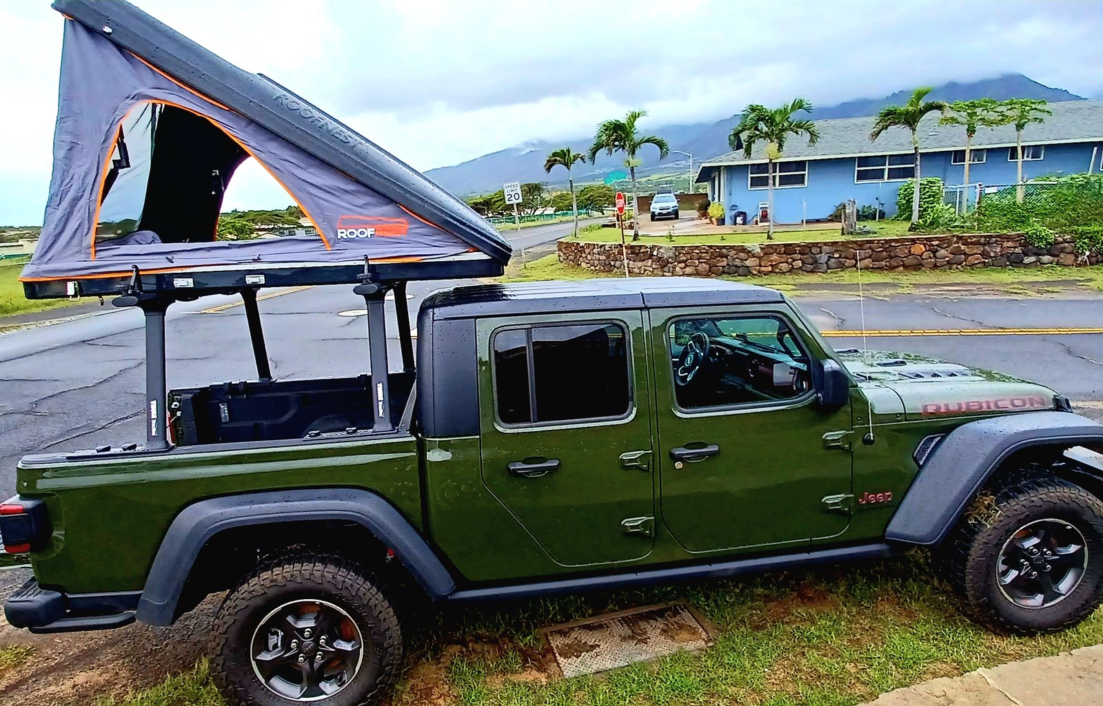 2023 Jeep Gladiator Rubicon W/RoogNest Camper Top