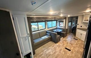 2022 Keystone RV Hideout 29DFS RV rental photo 2