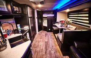 2022 Cherokee Grey Wolf 23DBH RV rental photo 3