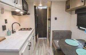 2024 Jayco Jay Flight SLX 174BHW RV rental photo 4