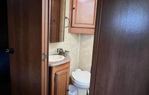 2014 Coachmen RV Leprechaun 320BH Chevy 4500