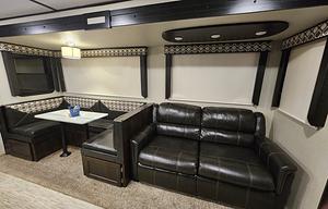Escape –Spacious and Pet-Friendly Adventure Awaits