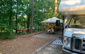 Adventure-Us, Home Away From Home,  Thor Majestic