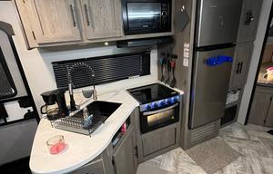 2020 Keystone Bunkhouse RV/ The Windjammer