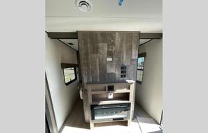 2021 Keystone Hideout Family RV Equipped for 10!