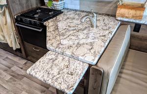 2019 Jayco Alante Sleeps 8 Comfy! Bunkhouse! Kids!
