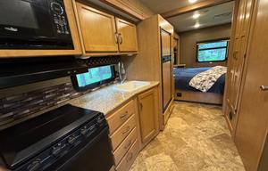 Mountain View Escape 2016 Thor ACE Coach +  Bikes