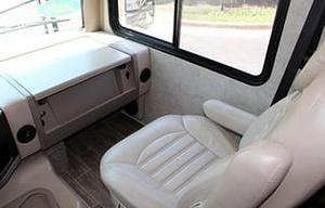 2020 Thor Motor Coach Miramar 37.1