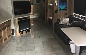 2019 Fleetwood RV Discovery 38N