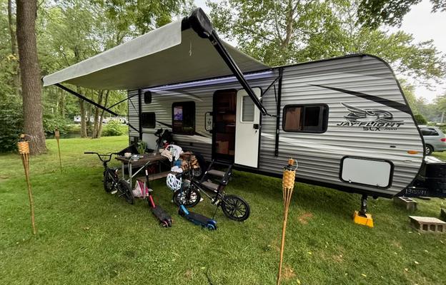 Clean & Cozy Camper  Ready for Your Next Getaway!