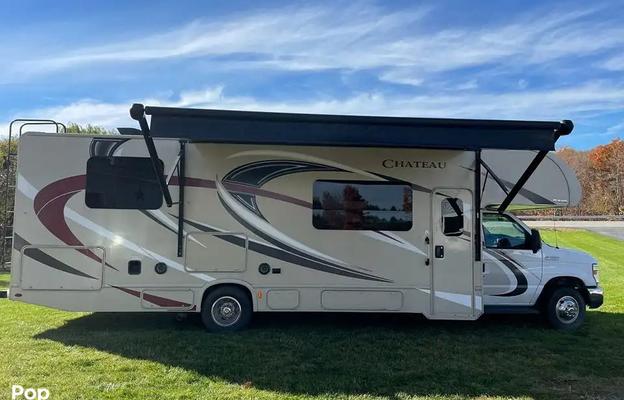 Breeze Family RV Rental - Kid and Pet Friendly