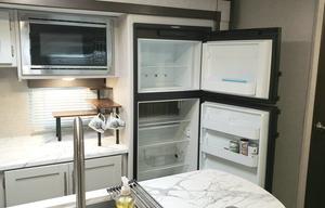 Wanderer- Inland NW Rentals'  Forest camp king!