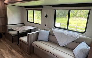 LIKE NEW 2021 Gulf Stream RV