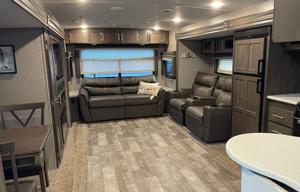 2020 Rockwood Ultra Lite 2906RS RV rental photo 5