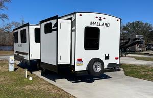 TROPICAL ESCAPE BUNKHOUSE *FREE DELIVERY/SETUP*