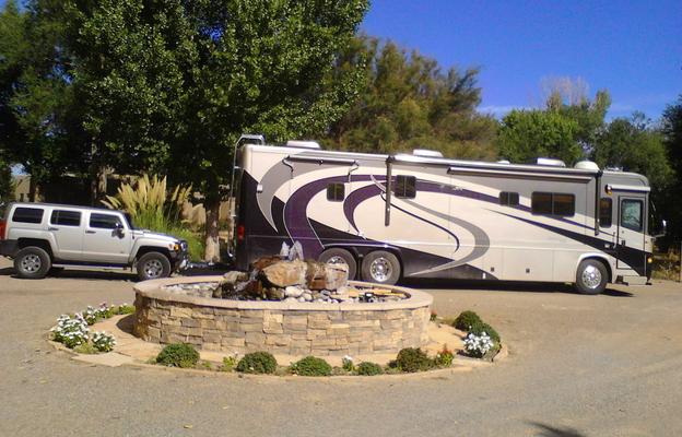 Stella - 2005 Country Coach Allure 470