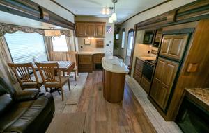 Keystone Cougar | Luxury Chef's Kitchen & 3 Slides