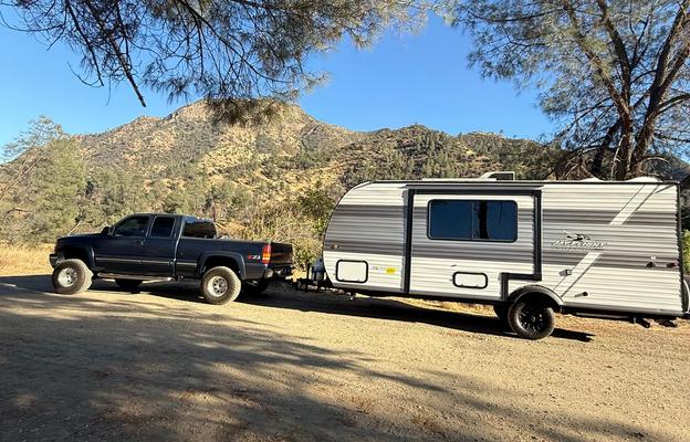 Brand New - 2027 Jayco Jay Flight 23 ft