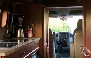 Chillux: 2014 Roadtrek Adventurous RS