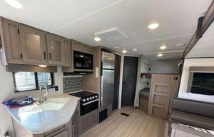 2021 Keystone Hideout Family RV Equipped for 10!